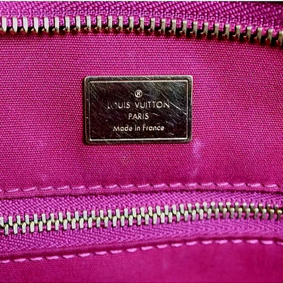 100% authentic Louis Vuitton fuchsia vernis patent leather BREA - Picture 11 of 16